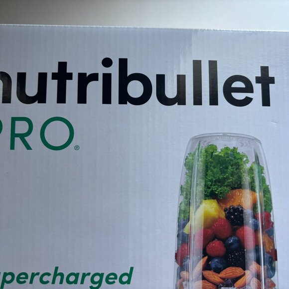 NEW Nutribullet Pro 900 Series - Matte White: 900-Watt Personal Blender, Smoothi - Picture 5 of 12